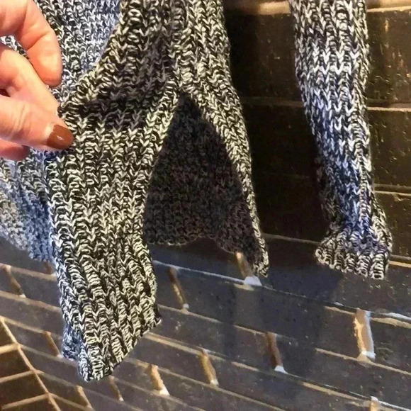 Charlotte Russe Sweater - Picture 6 of 6